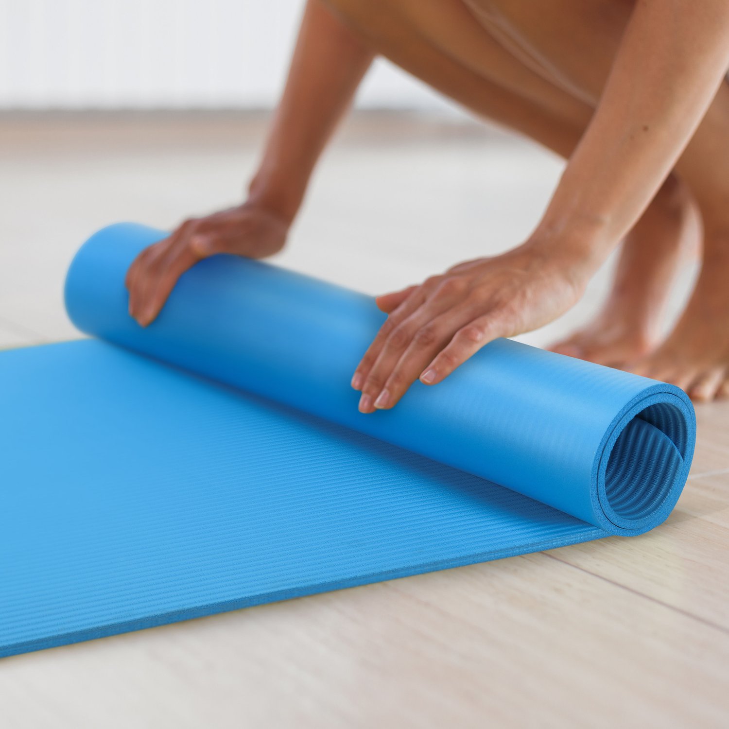 Килимок (мат) для йоги та фітнесу Gymtek NBR 1см голубий — мініатюра 7