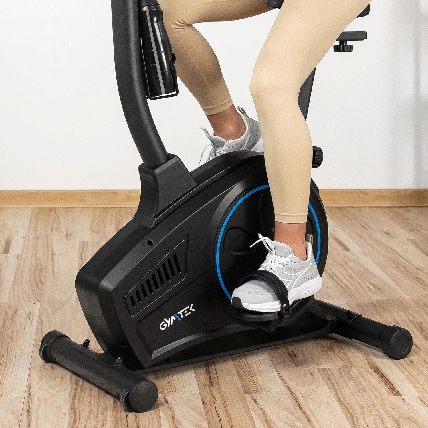 Велотренажер Gymtek XB2000 електромагнітний синій — мініатюра 9
