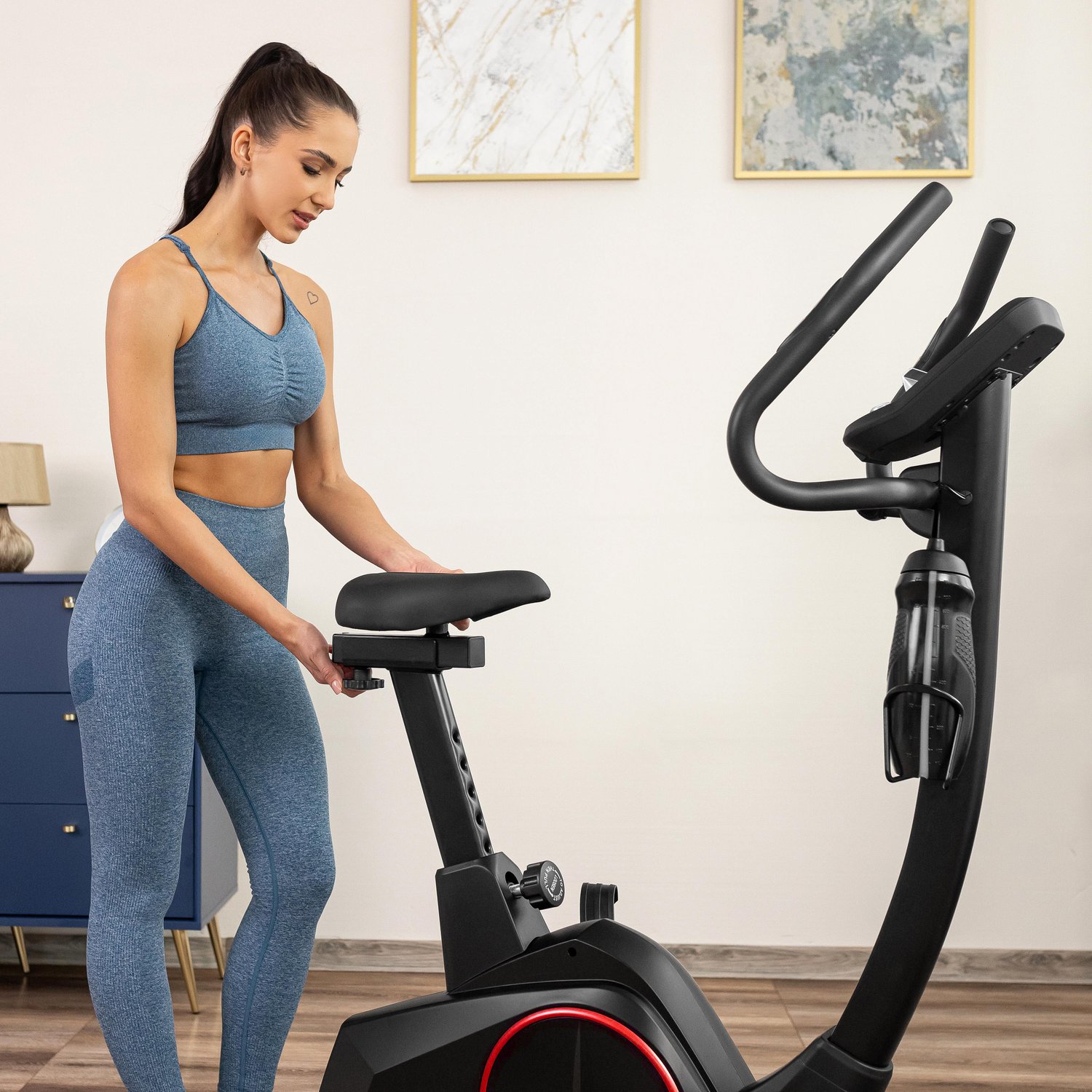 Велотренажер Gymtek XB4000 iConsole+ електромагнітний червоний — мініатюра 9