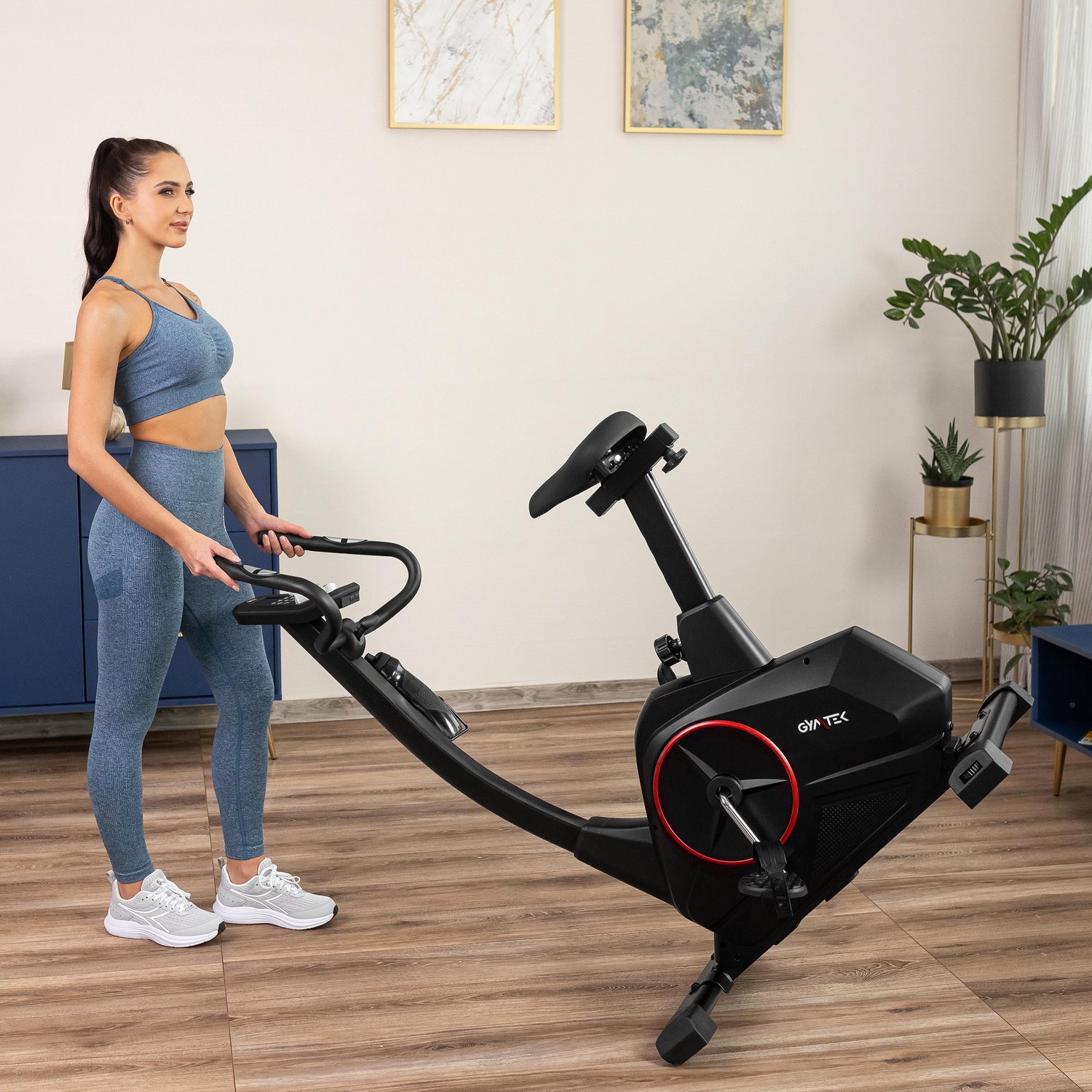Велотренажер Gymtek XB4000 iConsole+ електромагнітний червоний — мініатюра 10