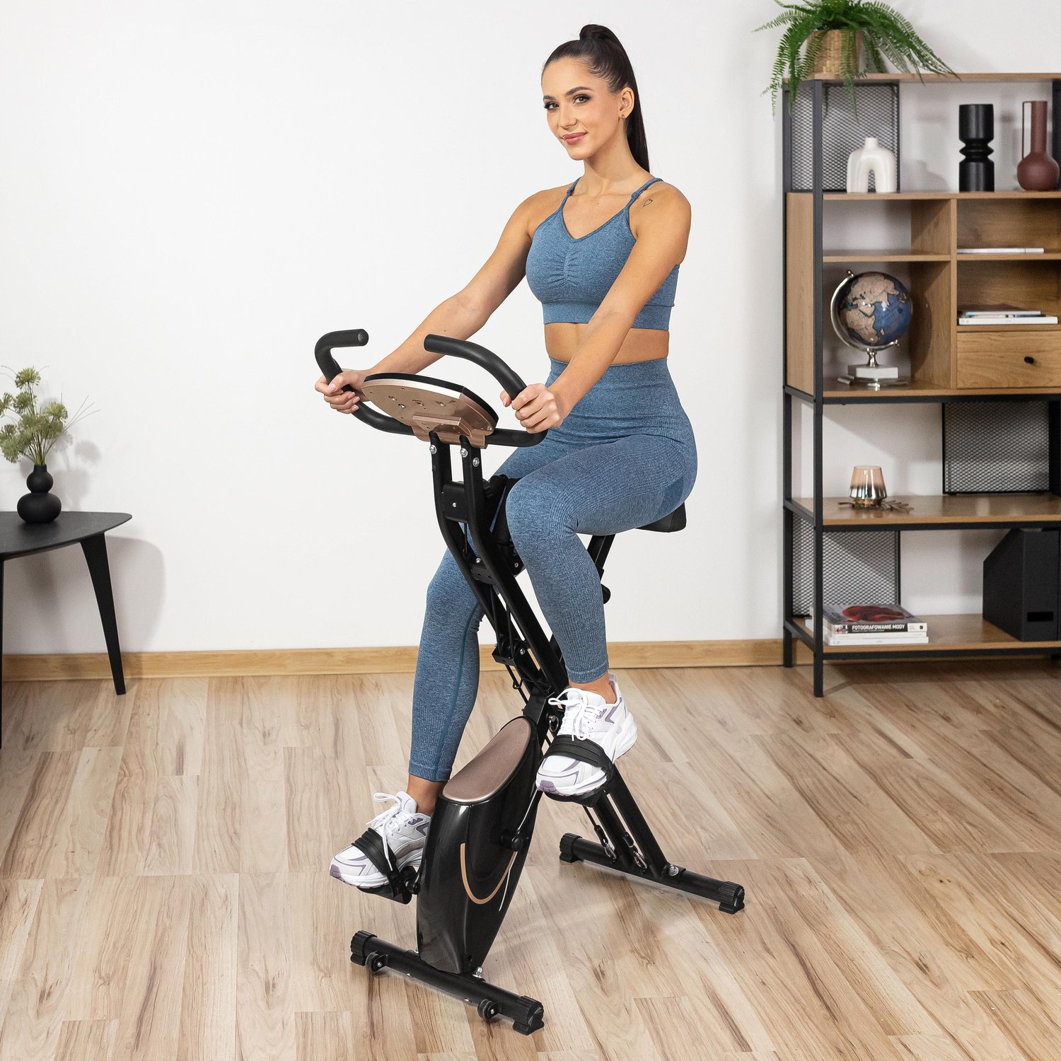 Велотренажер Gymtek FX600 магнітний складний з еспандерами золотий — фото 4