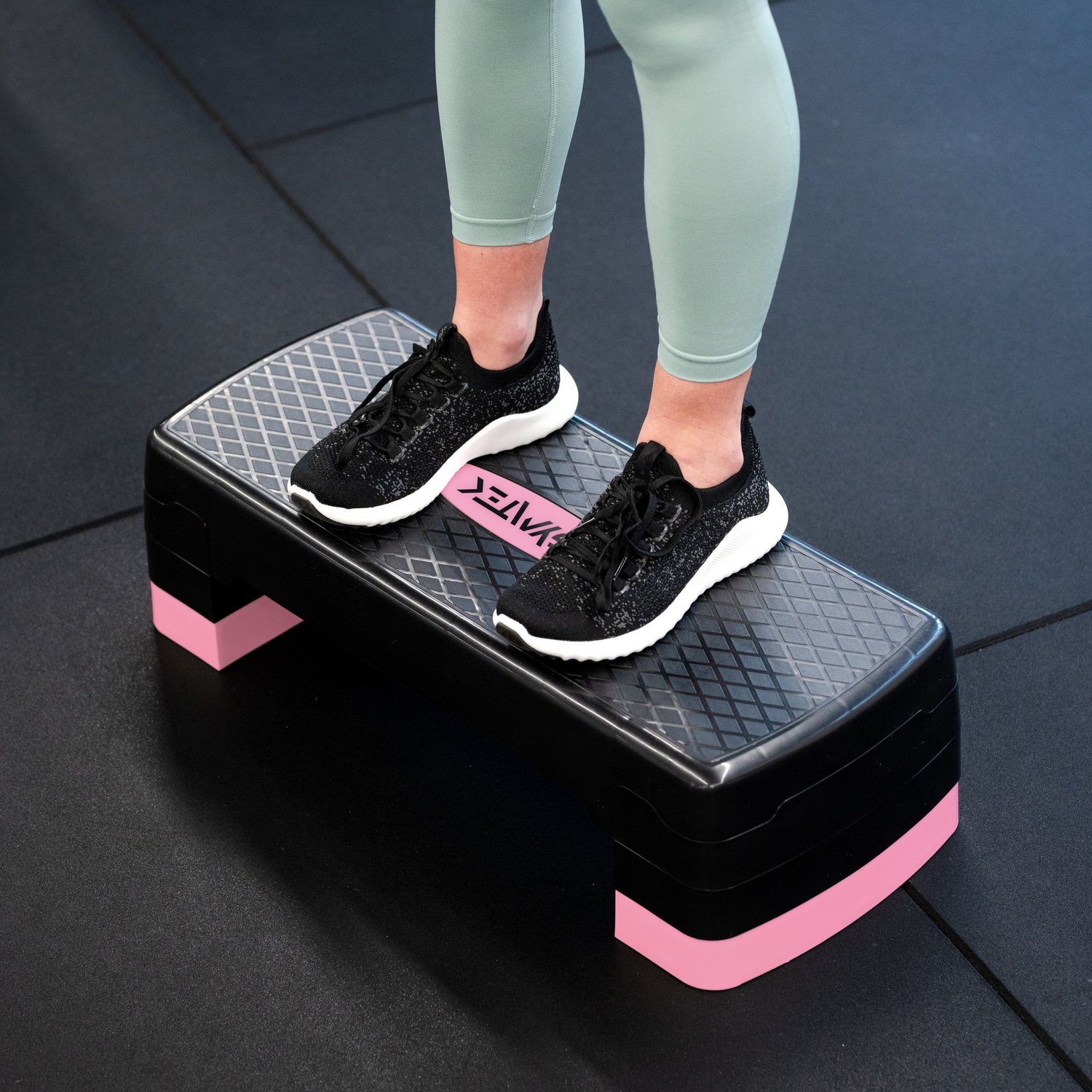 Степ-платформа Gymtek 3-х рівнева чорно-рожева — фото 5