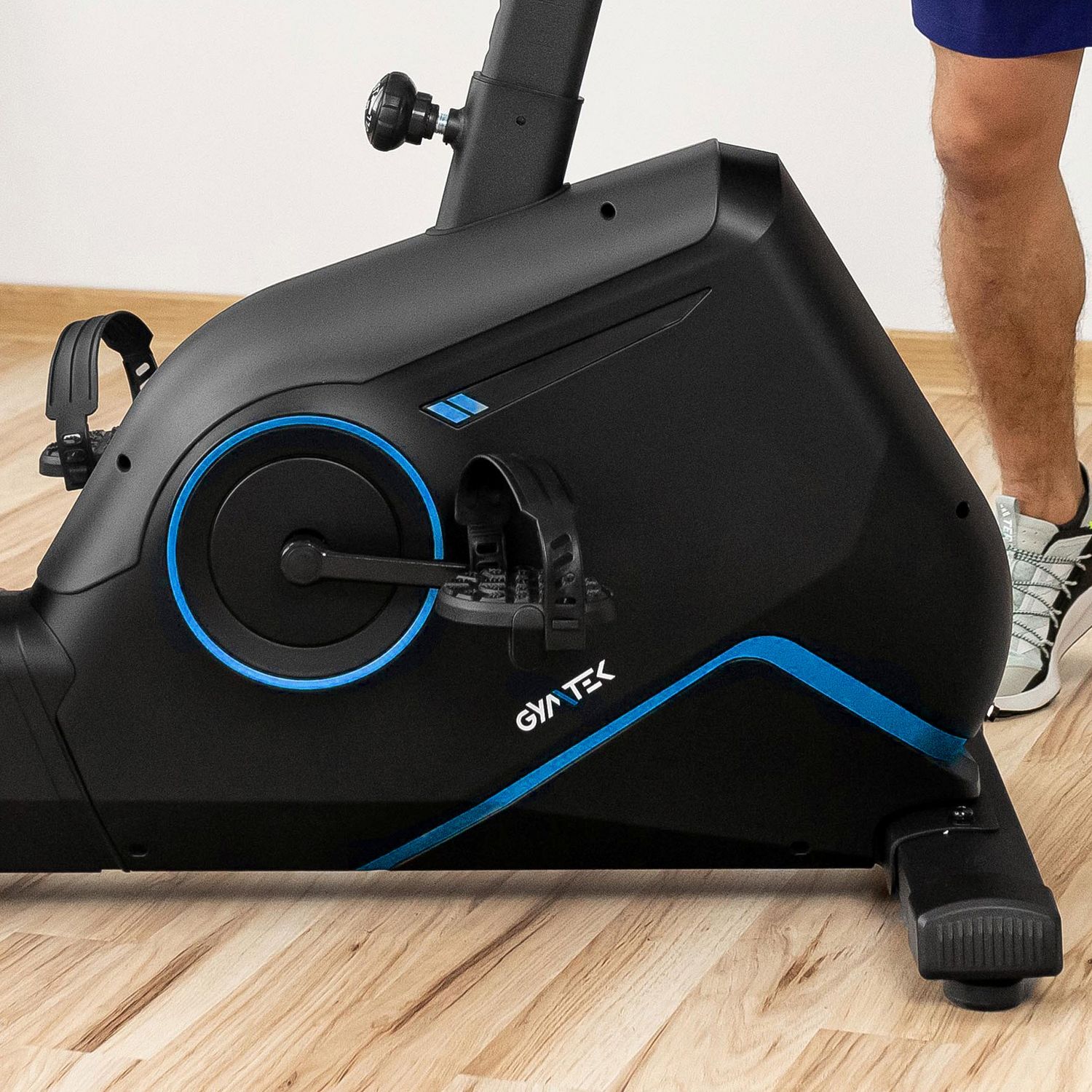 Велотренажер Gymtek XB4500 електромагнітний синій — мініатюра 10