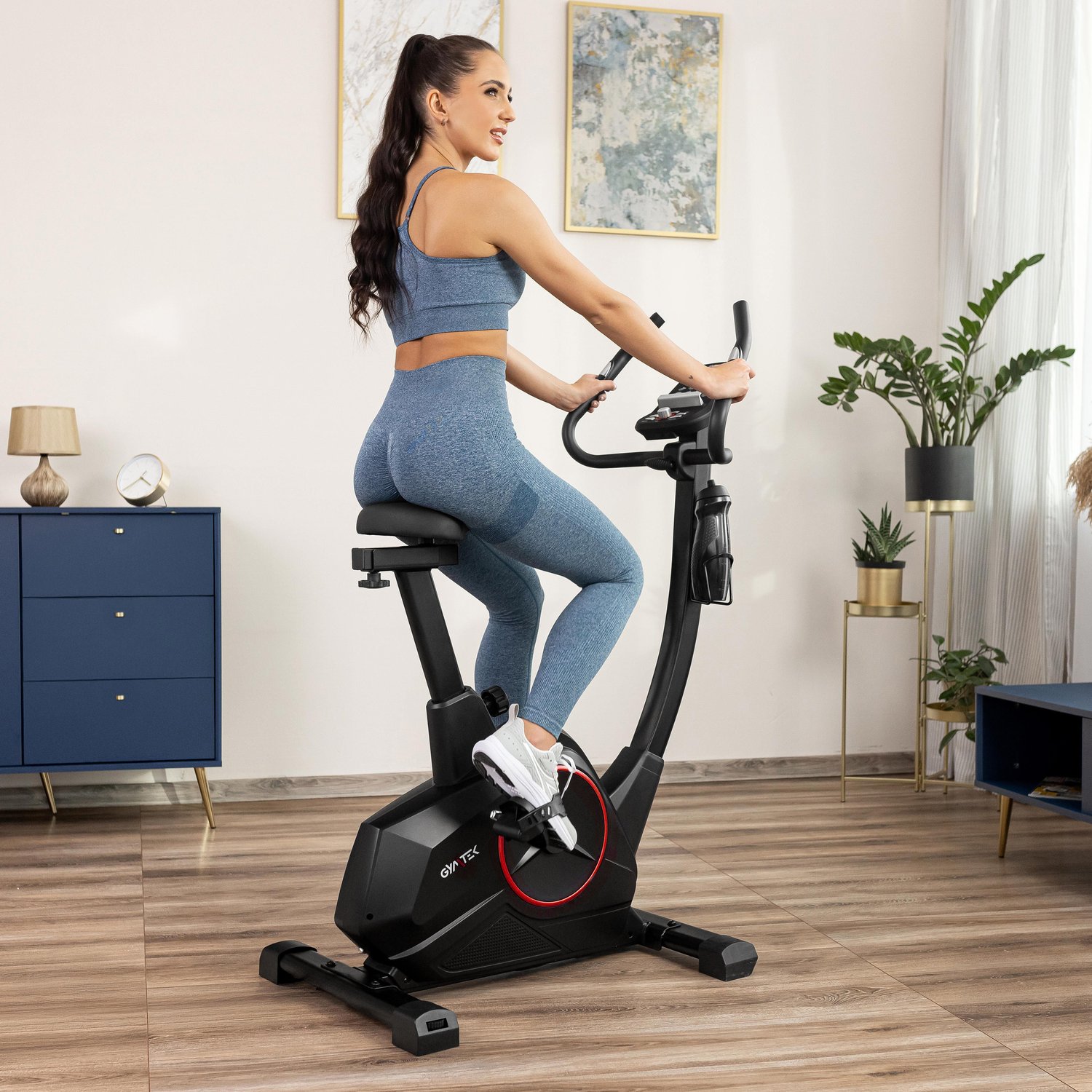 Велотренажер Gymtek XB4000 iConsole+ електромагнітний червоний — фото 2